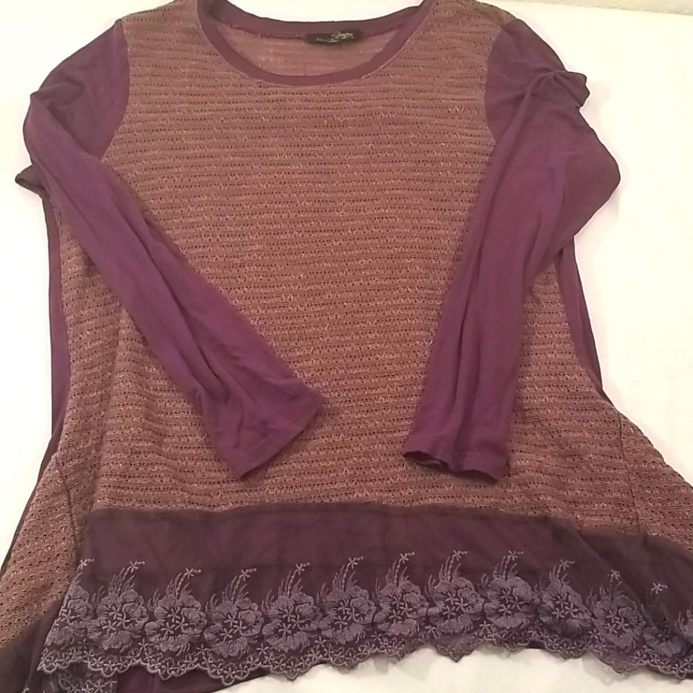 Lace handkerchief hem Tunic shirt XL